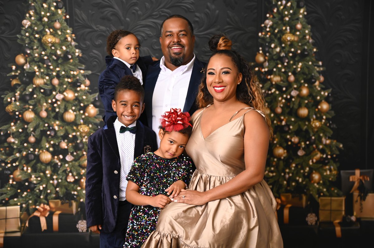 Joshua DuBois tweet media