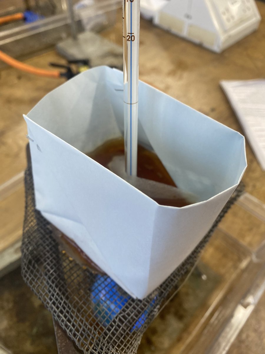 MrsJSciencePHS's tweet image. Roasting marshmallows on the Bunsens, boiling water for a cuppa with just an A4 sheet of paper, making Rudolph from molylods, finally the jollidays are here! @PHSparents @STEMatPHS @PeeblesHigh