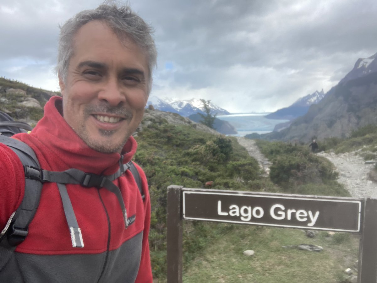 fabiolimamoraes's tweet photo. Foram 8 dias de muitas trilhas, desfrutando deste maravilhoso parque nacional chileno.
Bom demais aproveitar a vida fazendo o que a gente gosta.
Circuito βOβ β
π¨π±
138,6 km de trilha
#lifeisalongweekend
#torresdelpaine
#hiking https://t.co/pKwekirF9U