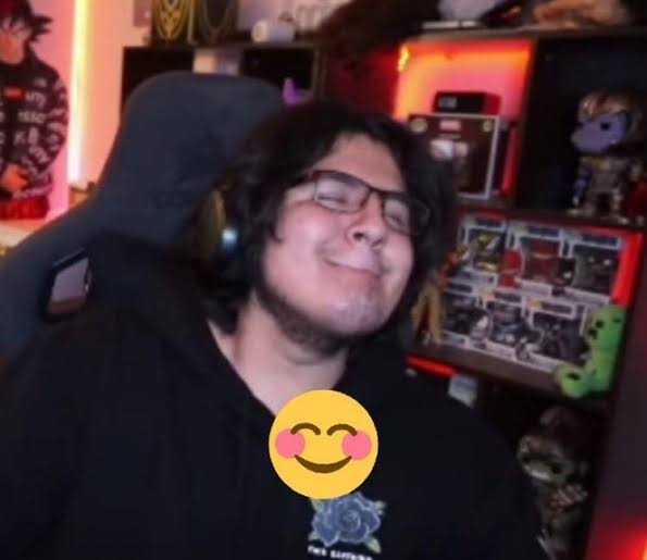 SlenX_'s tweet photo. @sirivtuber Que me vuelva amar https://t.co/xrjXq7aHOM