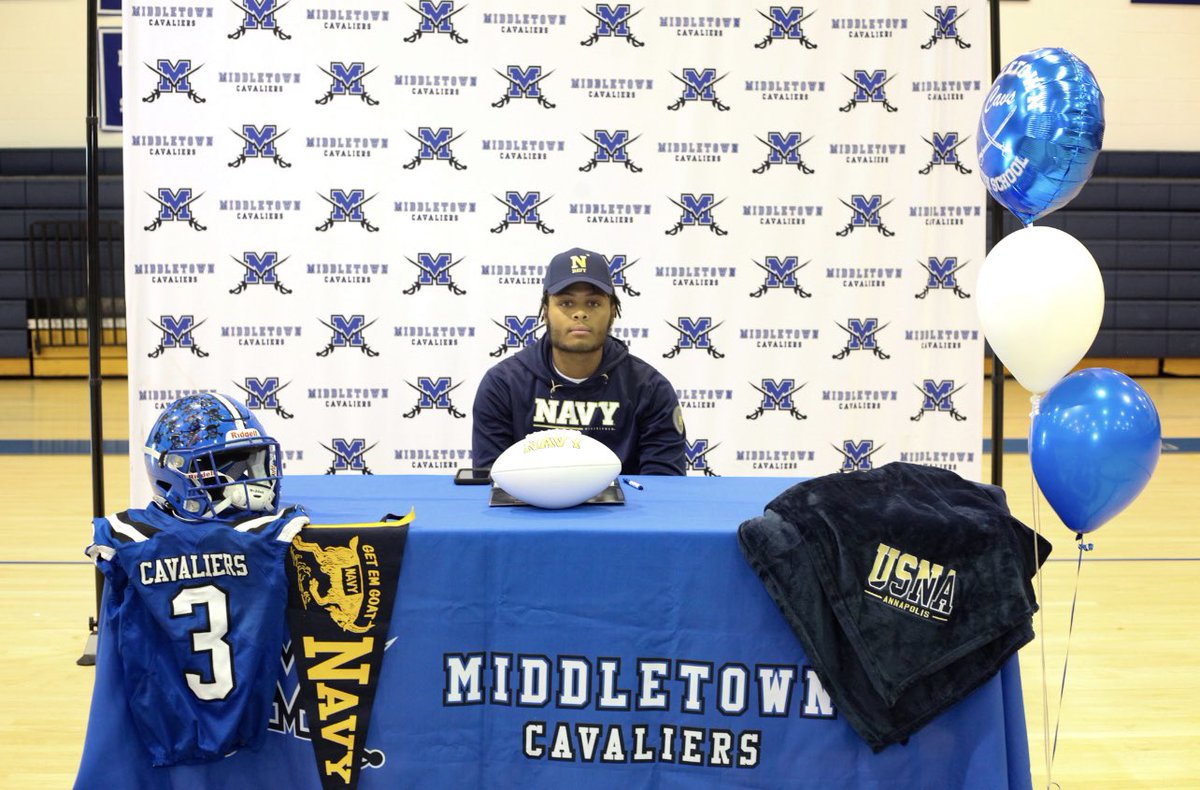 ᴍɪᴅᴅʟᴇᴛᴏᴡɴ ᴄᴀᴠᴀʟɪᴇʀs tweet media