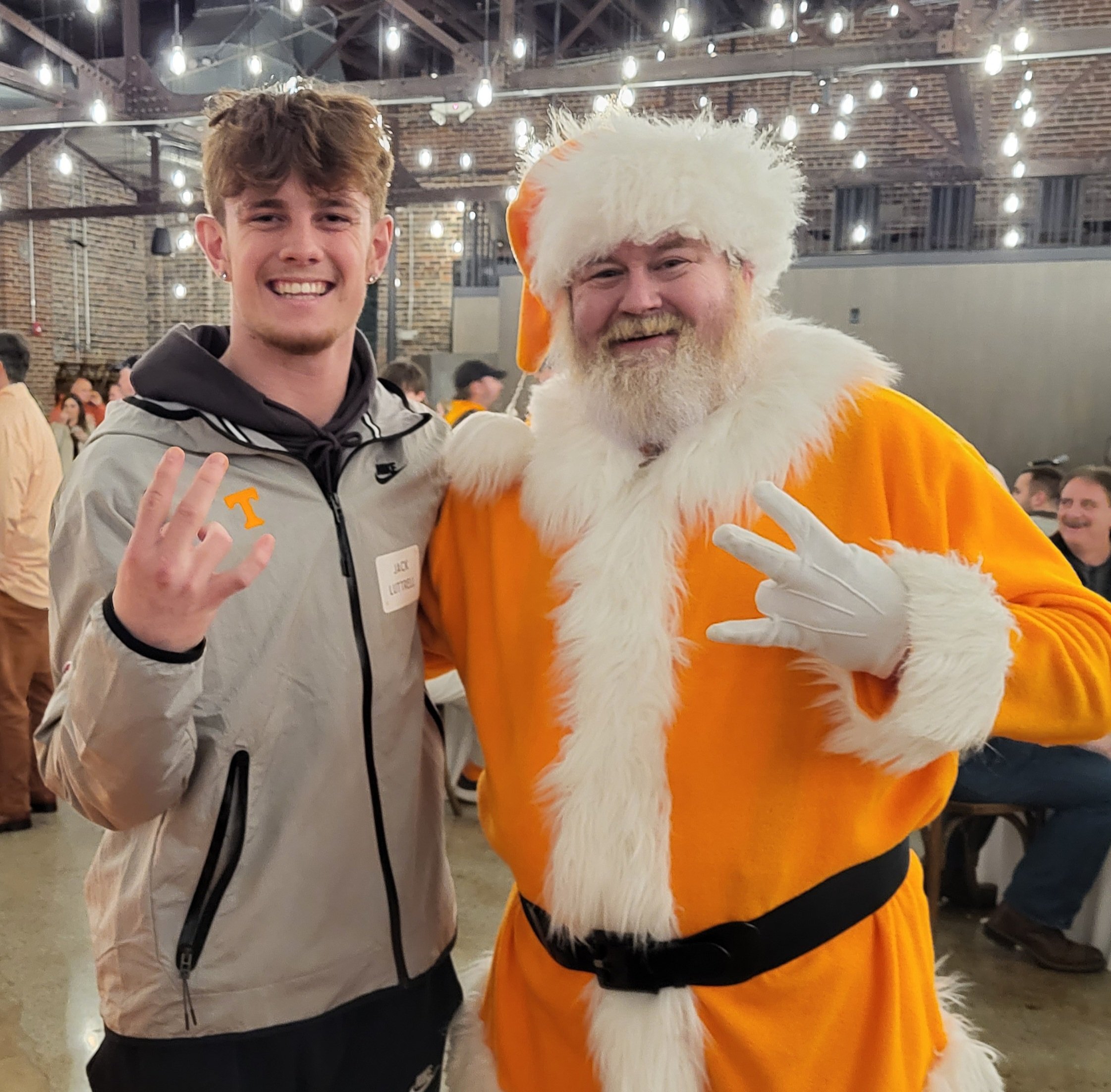 Jack Luttrell (JackLuttrell) / Twitter