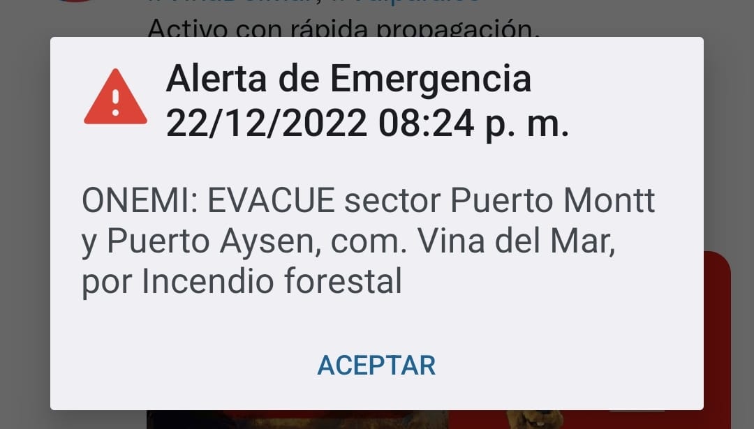 #AHORA : Onemi decreta la evacuación de zonas aledañas al incendio en #ViñadelMar a través del sistema de alerta SAE.