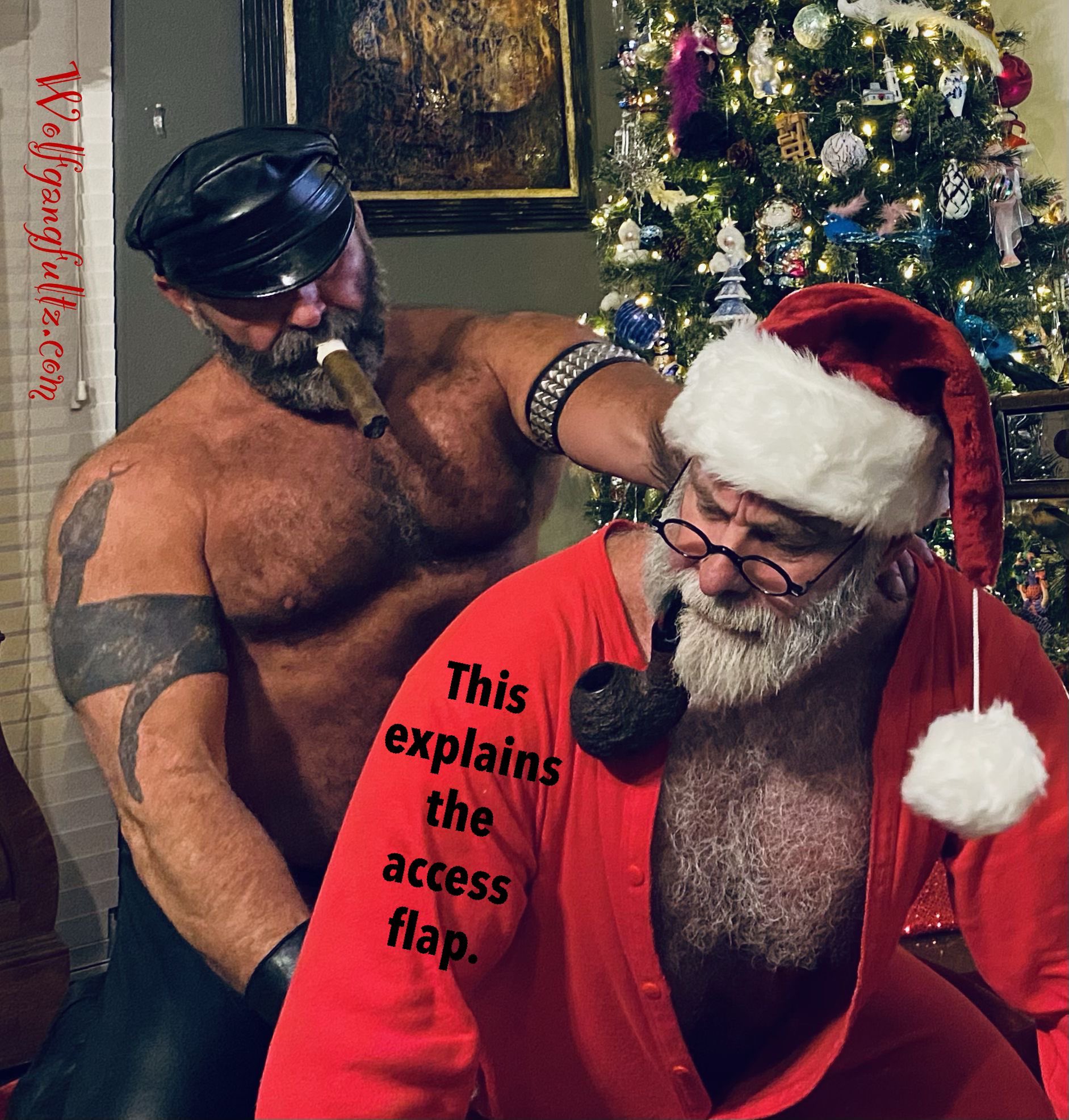 Hairy cigar daddy gives Sexy Santa a sample of his naughty. More @ https://t.co/jV2bQ5Pxqb #naughty #Sexysanta