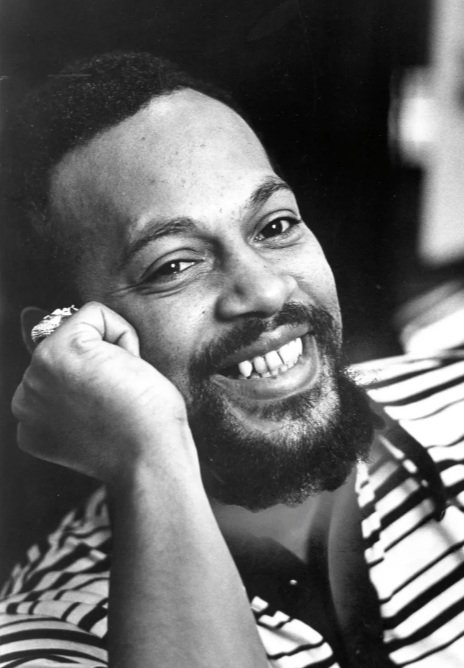 LADYTC3rdDMSoun's tweet photo. R.I.P. Thom Bell, Legendary Producer and Songwriter
🙏🏽🕊
#ThomBell #PhillySoul #PhillySoulMusic 
#recordproducer
 #thomasrandolphbell #philadelphiasoul #SongwritersHallOfFame #soul #soulmusic #phillymusic https://t.co/aKQkBC5dG2