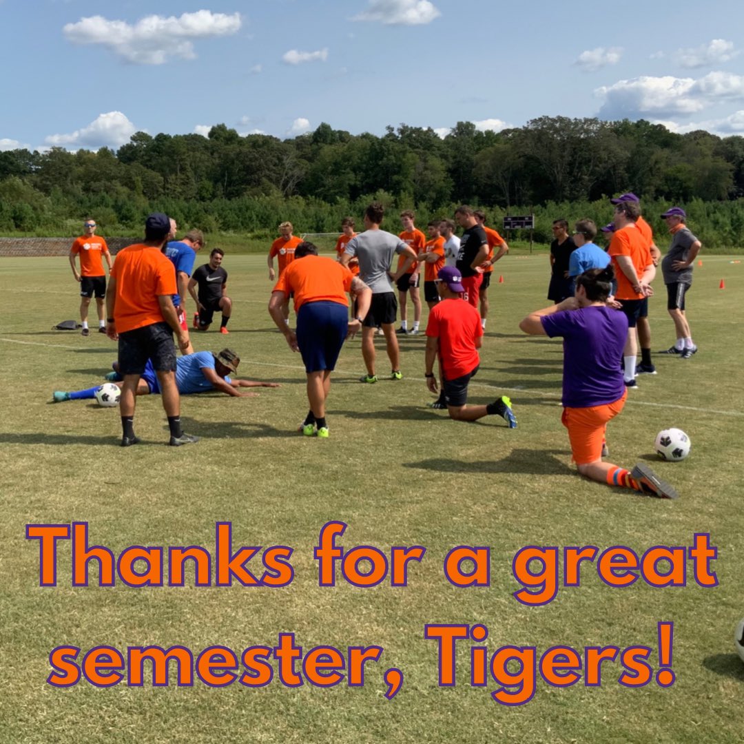 Another great semester wrapped up at Clemson! We hope everyone enjoys the holidays, and congratulations to all those graduating, Go Tigers!🧡💜 #cuparasoccer #clemsonuniversity #happyholidays
