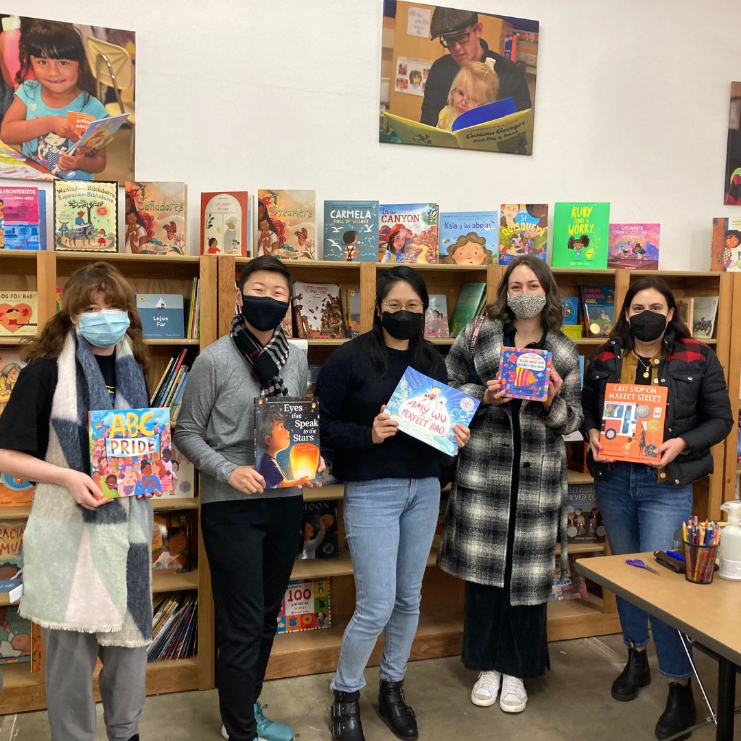 Thank you to volunteers from <a href="/Thesis_agency/">Thesis</a> for coming to clean books with us last week!