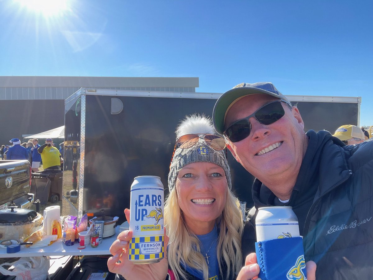 cldinkel's tweet photo. @GoJacksSDSU @HyVee https://t.co/WvmBfnwj9R