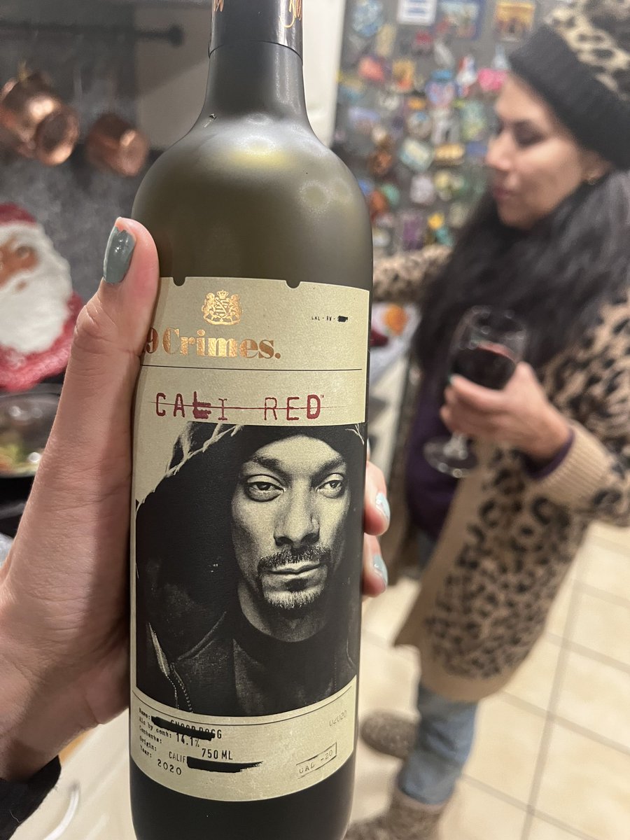 marcellacomedy's tweet photo. My mom opened this so i say “bow wow wow” And she goes “yippie yo yippie yay” lmao i love my 90’s mami https://t.co/rvOfsNWBzy