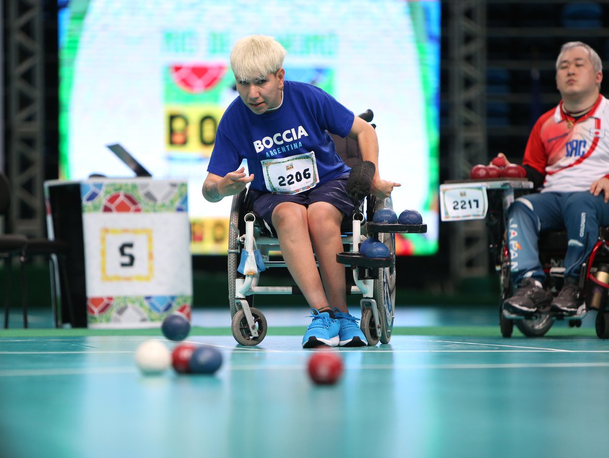 DeportesAR's tweet photo. #LoMejorDe2022 

#Boccia ¡Luis Cristaldo, número uno del ranking!

El argentino se quedó con el primer puesto en el Mundial de Río de Janeiro en la modalidad Individual y se colgó la medalla dorada en la categoría BC2. Además, obtuvo la clasificación a Santiago 2023. https://t.co/vOJjPdOX6V