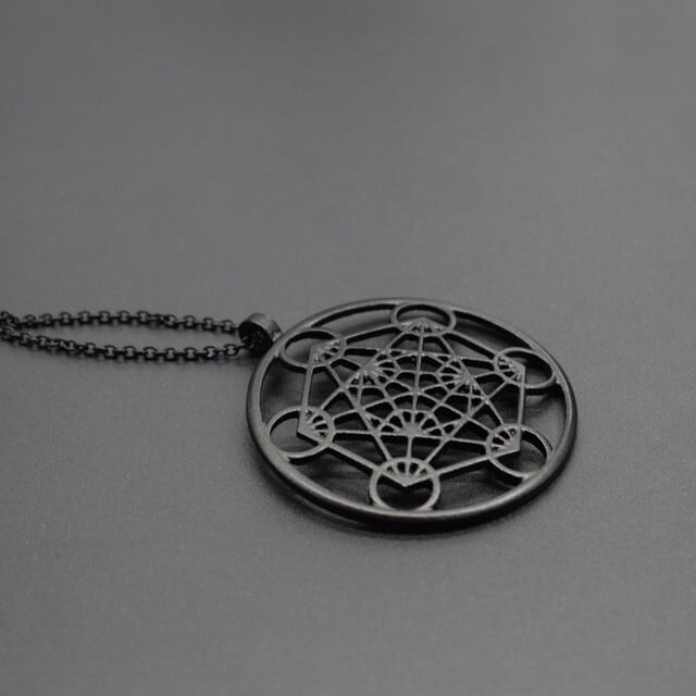 gothic_fetish's tweet photo. ╱
　閉店まであと6日❗️
【70%OFF】#閉店セール開催中📣
╲
【HEXAHALLネックレス】

五芒星がオカルト＆モードテイスト★
オカルトチックな個性的デザインのネックレス。
https://t.co/w1OgaiAHJi

#ネックレス
#オカルト  #五芒星 https://t.co/uzVIAMeePo