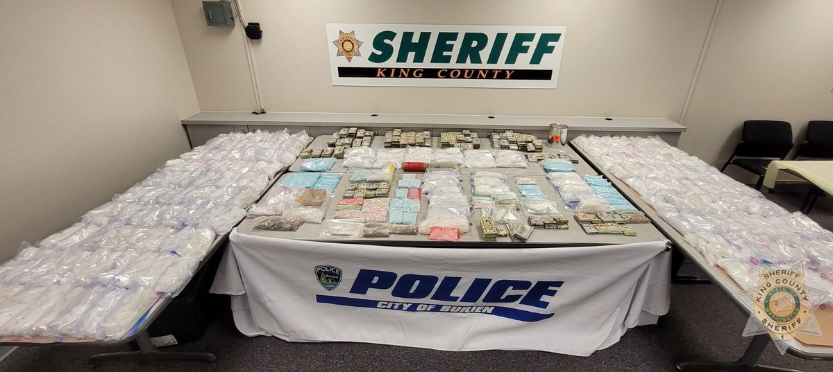 kingcosoPIO's tweet photo. Operation P-22 concluded yesterday when detectives in our PCT4/Burien PD Special Emphasis Team served multiple warrants around King County. In total, they seized 25lbs fentanyl powder, 31lbs heroin, 8lbs cocaine, 400lbs meth, 478,000 fentanyl pills, 5 handguns, &amp; 3 rifles. https://t.co/FGNAniopIj