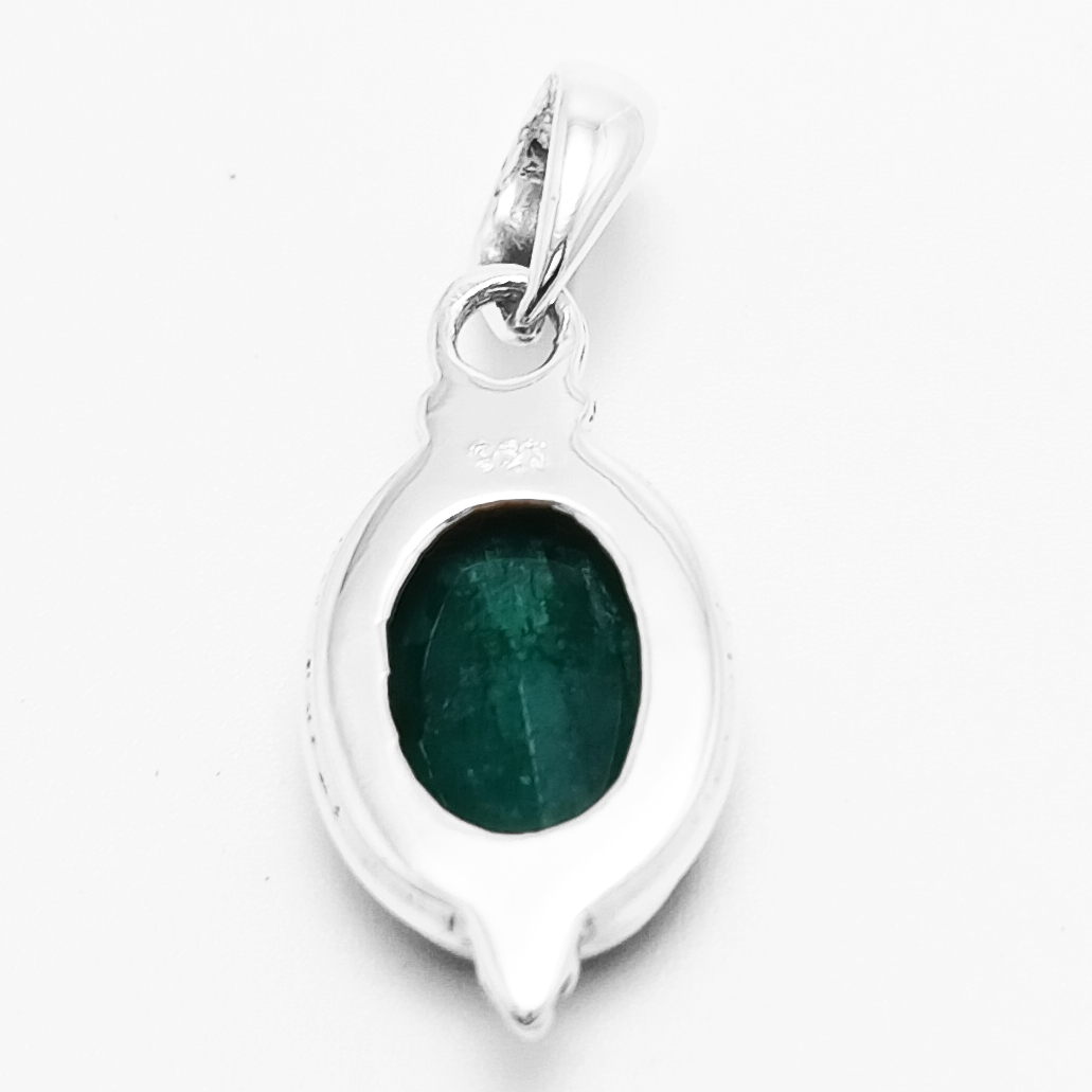 IncCharms's tweet photo. Emerald Burial 925 Sterling Silver Pendant #emeraldpendant #emeraldjewelry #silverpendant #silverjewelry #gemstonependant https://t.co/nAakLlzRGn