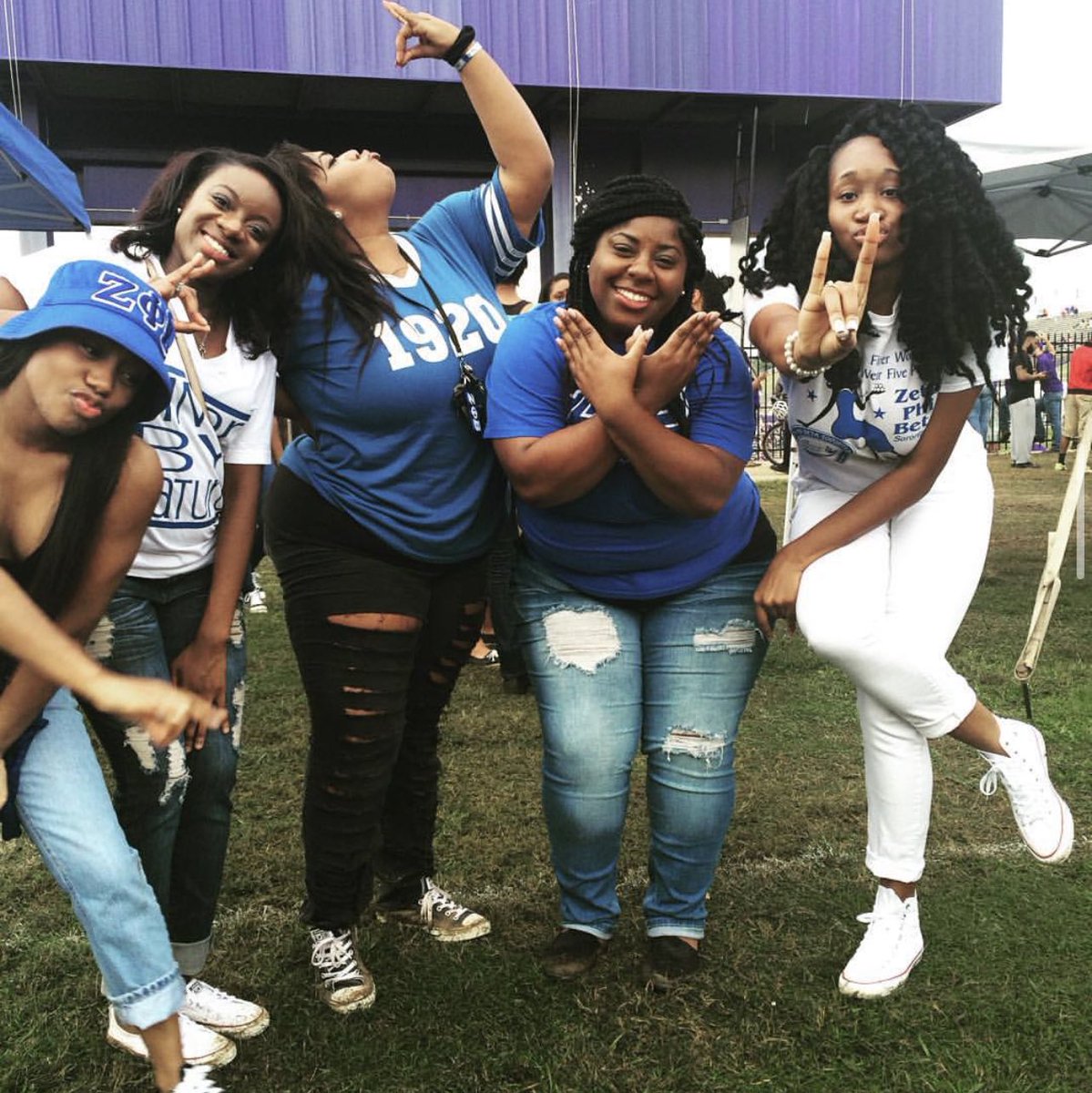 _Kourtnei's tweet photo. ItZ our ZETAVERSARY!!!!! 8 YearZ in Zetaland!! 💙 I absolutely adore each and every single one of my LSs! There will never be another Elite DeZtruction! I love doing life with them! 🕊 Thank God for my girlZ! #Fall14 #ED4L 💙 https://t.co/GSCycOlckt