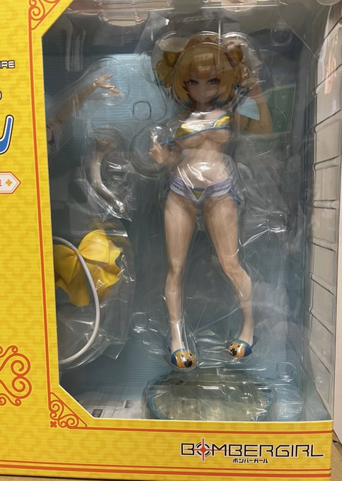 パイにゃんのフィギュア届いた😊 