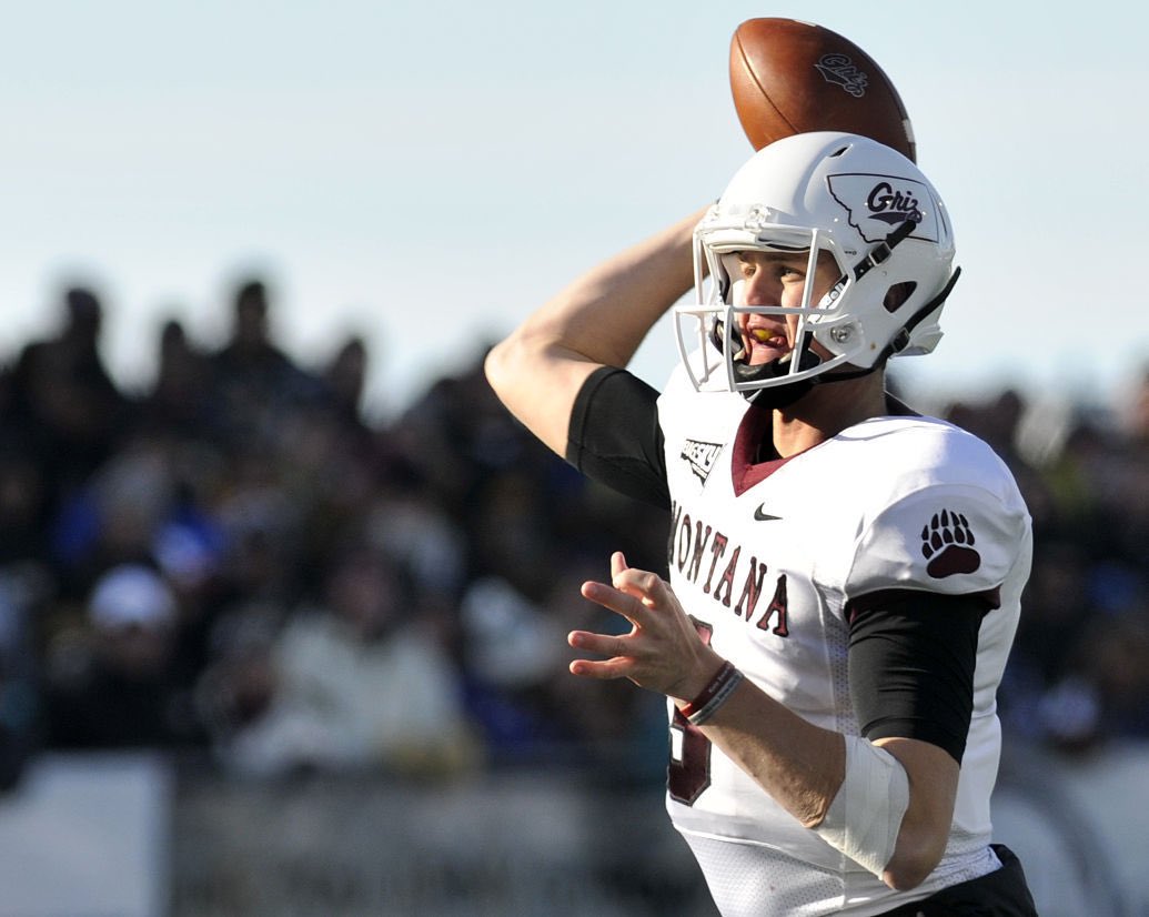 Hunterrr16's tweet photo. Bring back the different uniform combos pls @MontanaGrizFB @Coach_Hauck https://t.co/cAbLhUPA0V