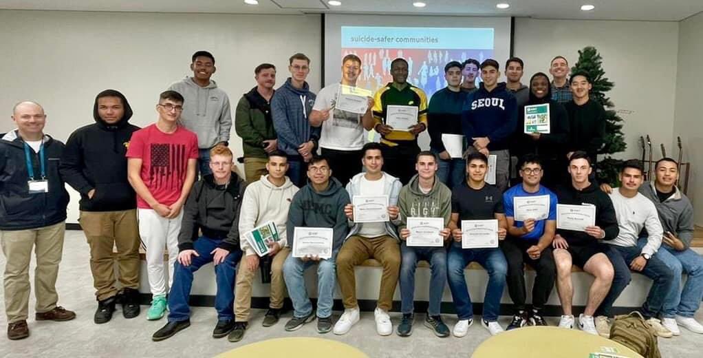 Proud that LivingWorks supports military and veteran communities around the world through ASIST suicide first aid training. Here are our latest ASIST-trained helpers from Camp Schwab in Japan 🇯🇵 #suicideprevention #military #ASIST #militarymentalhealth