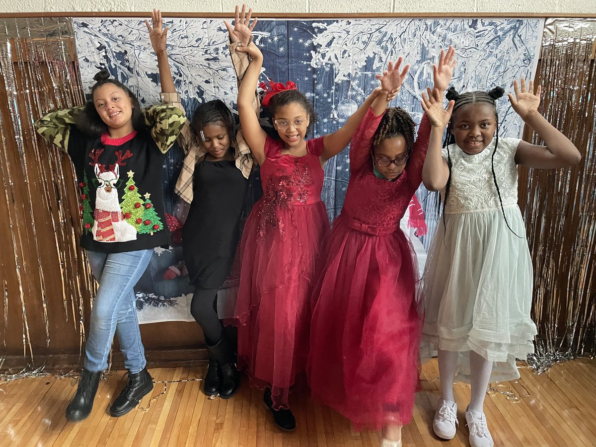 Mrs. Ippolito tweet media