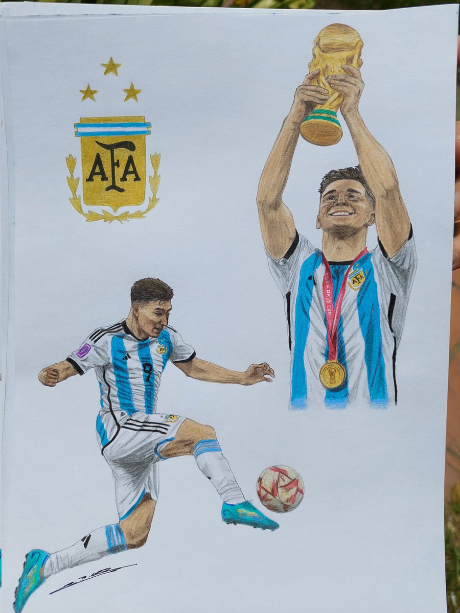 Ezebarreto19's tweet photo. De Calchin a ser campeón mundial 🥇🇦🇷 @julianalvarezzz 🕷️
Nuevo dibujo del crack de Julián, me ayudarían muchísimo dando MG y RT
#SeleccionArgentina #Seleccion #Calchin #FIFAWorldCup #ArgentinaCampeonDelMundo #fabercastell
@CACalchin @TyCSports @aguerosergiokun https://t.co/KPRlniJKsy