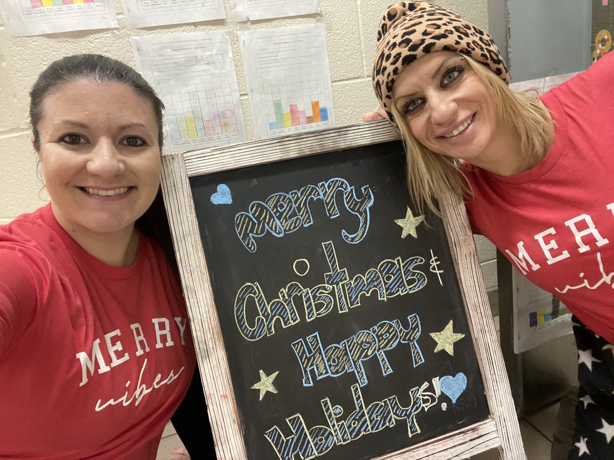 Merry Christmas, everyone! Have a great holiday!🎄<a href="/HRBurlington/">Holy Rosary</a>