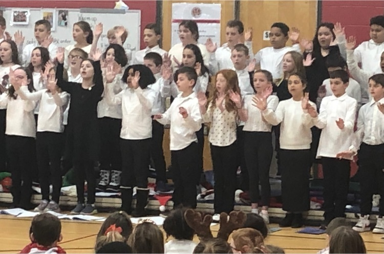 JWMartinSchool's tweet photo. Dr. Leahy arranged an incredible 4th Grade Winter Concert!  I’m so proud of Martin’s talented 4th graders and the ukulele skills of 5th graders! #LoveNorthSchools https://t.co/2Zb4VeujWk