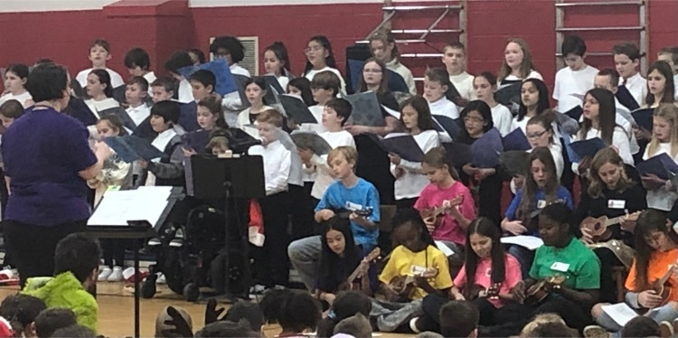 JWMartinSchool's tweet photo. Dr. Leahy arranged an incredible 4th Grade Winter Concert!  I’m so proud of Martin’s talented 4th graders and the ukulele skills of 5th graders! #LoveNorthSchools https://t.co/2Zb4VeujWk