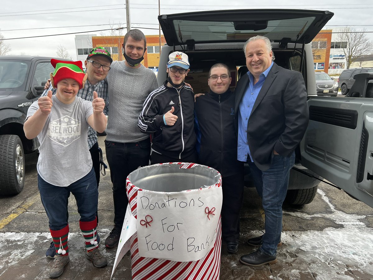 livelearnguelph's tweet photo. All loaded up and ready to go to the @guelphfoodbank with Brent Johnson from @WaynePitmanFord. Learn &amp; Learn participants have been receiving food donations since November to help those in need this holiday season.  @CamGuthrie @LloydLongfield @MikeSchreiner. @GuelphToday https://t.co/AiLRdmjfiH