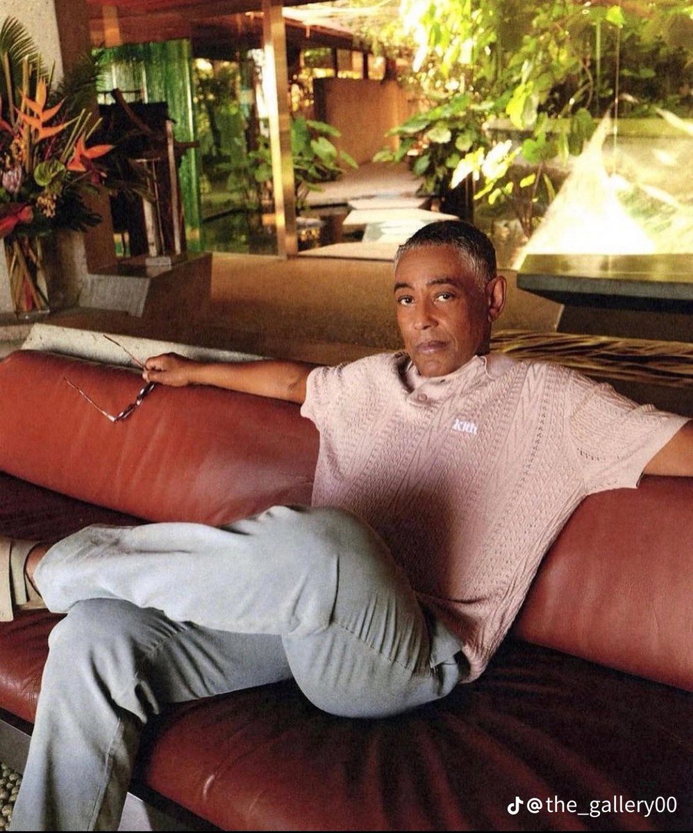 peakedin2009's tweet photo. who else is doing it like him https://t.co/7bWmscftU5