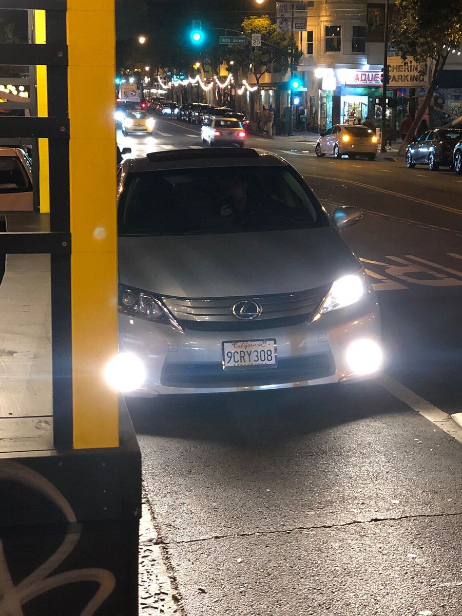 EverySF311Bike's tweet photo. 736 Valencia St

Make/Model: Lexus
License Plate: 9CRY308
Color: Blue ish

https://t.co/DcgzhzwWLu
2022-12-22 17:47:50 https://t.co/BaydiOgluf