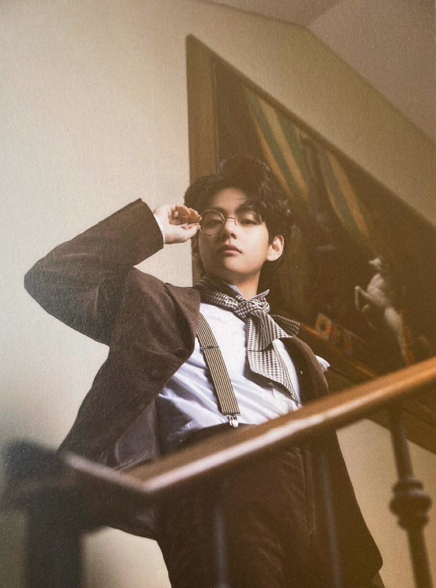 fairytale_EHEH's tweet photo. 포토북 포토 뜨는거 볼때마다 >>만들어진 자연스러움<< 이게 진짜.. 대단하다고 생각함🥹 실제로는 정말 한번도 경험해보지 못한 장르의 컨셉속인데도.. 어쩜 이렇게 자연스러운지🙀 타고나는것도 당연히 있겠지만 이 컨셉을 살리기 위해 그만큼 본인이 노력하고 연구한 결과라는게 너무 최고다 🎀 https://t.co/wqH5E7lAsw