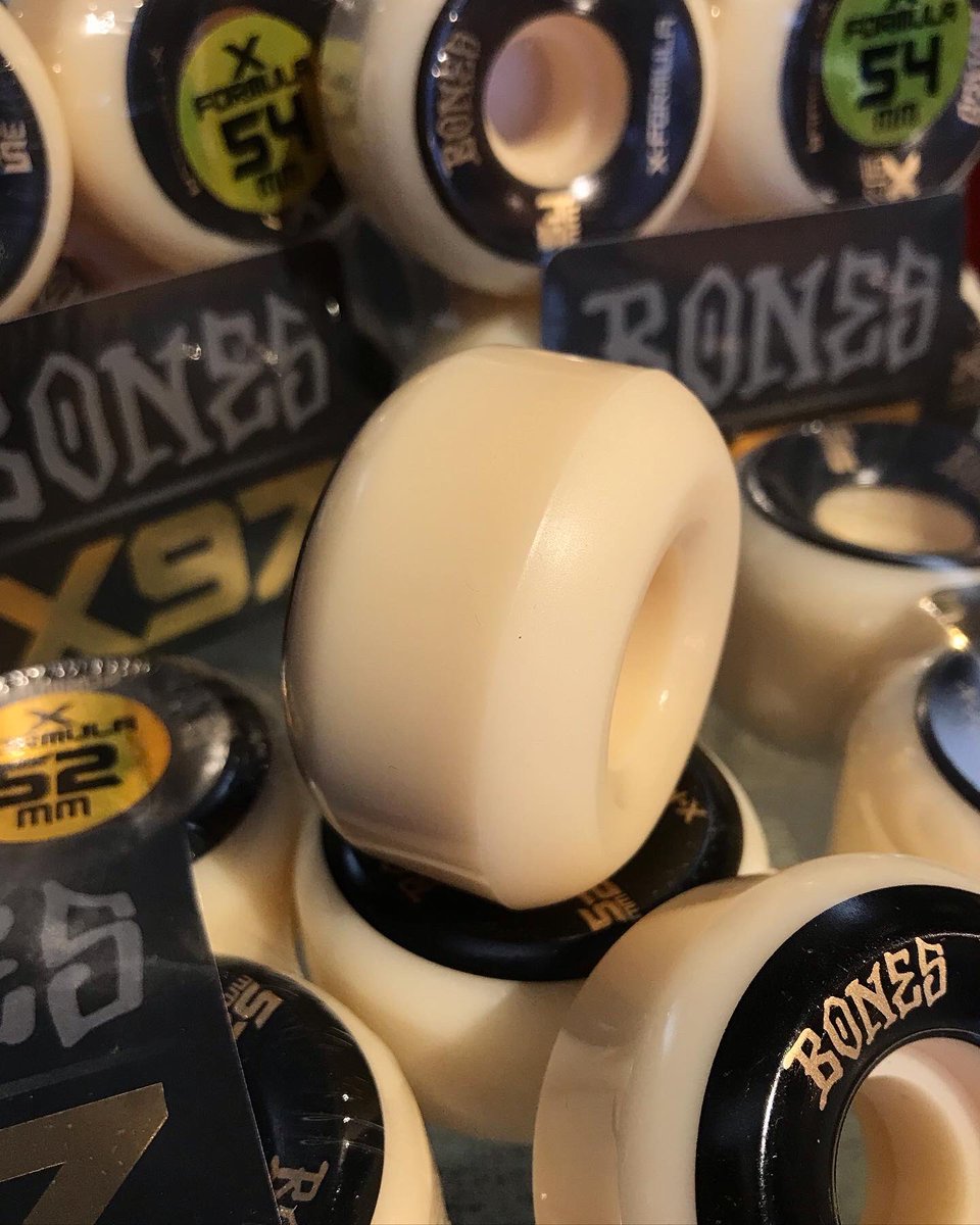 Flatspot_Shop's tweet image. @BONESWHEELS X-Formula wheels have arrived!! 52mm V5 Sidecut, 54mm V5 Sidecut, 54mm V6 Widecut, &amp;amp; 56mm V6 Widecut, all in Bones X97A proprietary high rebound urethane formula. #skatetwitter #boneswheels
