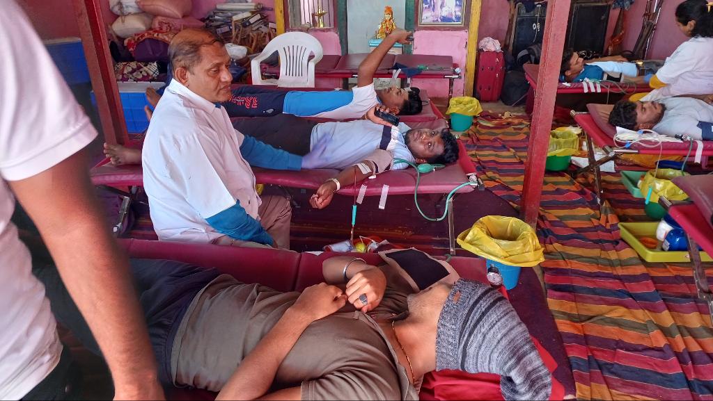 Pawanshingare83's tweet photo. NSS SPECIAL CAMP 2022 

Projects undertaken

1. Built an artificial water reservoir 
2. Road fixing
3. Blood Donations and health checkup for women.
4. Human Rights and Organ Donation awareness

#NSSdeptLONAVALACOLLEGE
#NSS @_NSSIndia @MaharashtraNSS @NSSSPPU @dcarthigueane https://t.co/1j4XB1K9pp