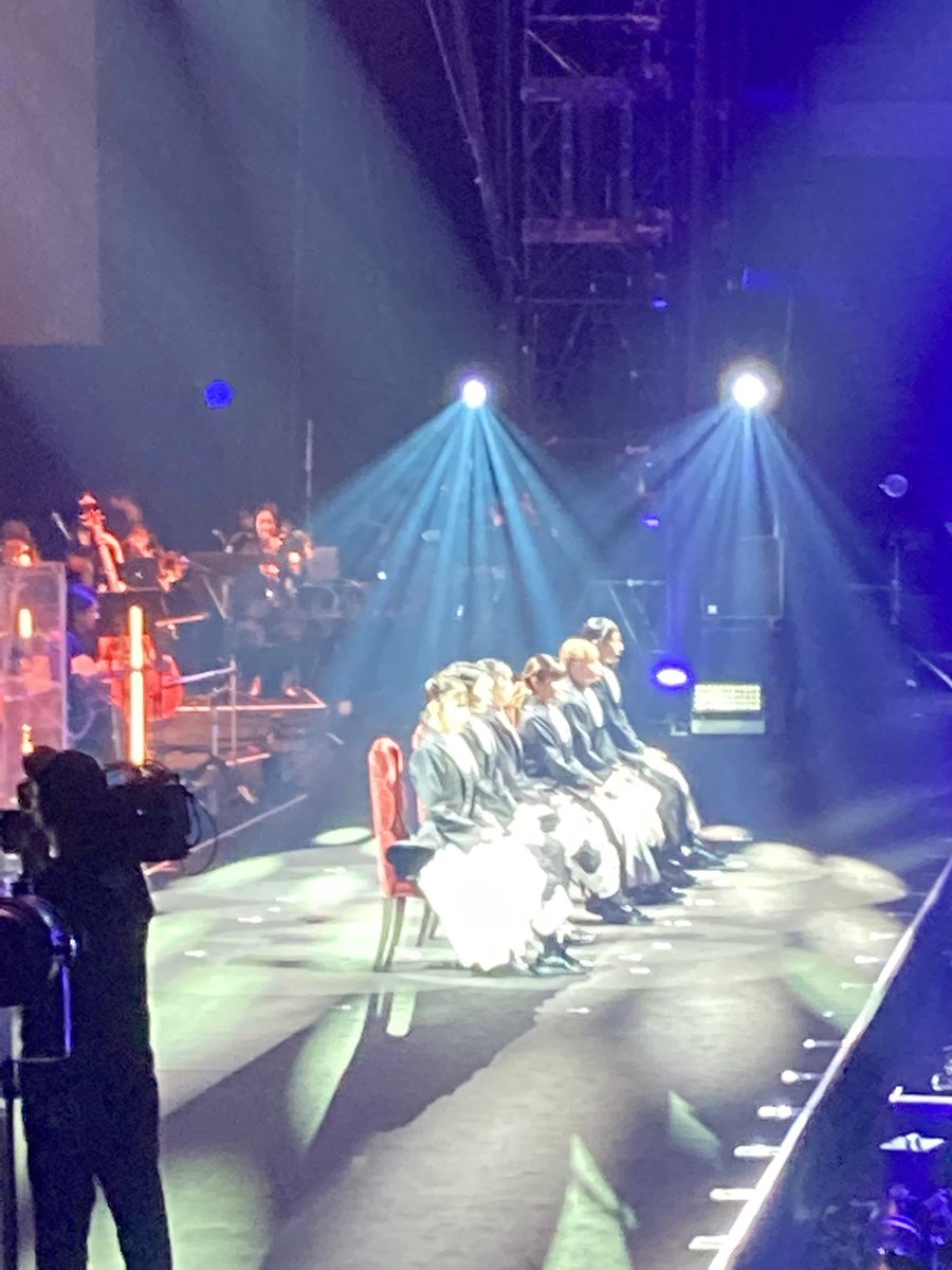 一生かけて推し続けます
BiSHが大好きなんで
世界で一番綺麗です