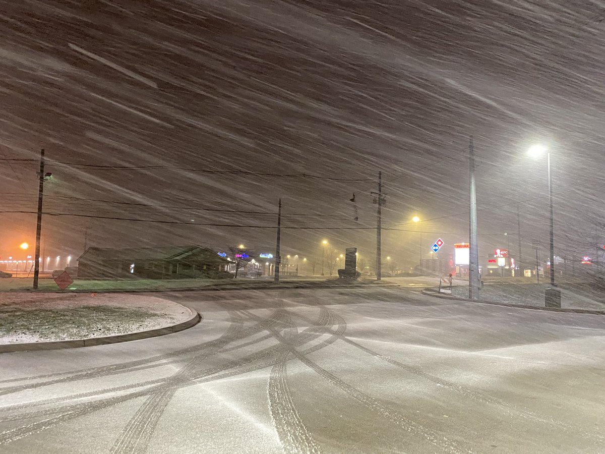 LMPD's tweet photo. 🚨 Please be aware as #kywx #inwx conditions continue to deteriorate. If you have to be out please take it slow and give yourself enough room between you and the next 🚗. Expect roadways to be slick. 🧊 and ❄️ will be factors.  #LMPD #KnowBeforeYouGo #Traffic https://t.co/JAJoYQToX8