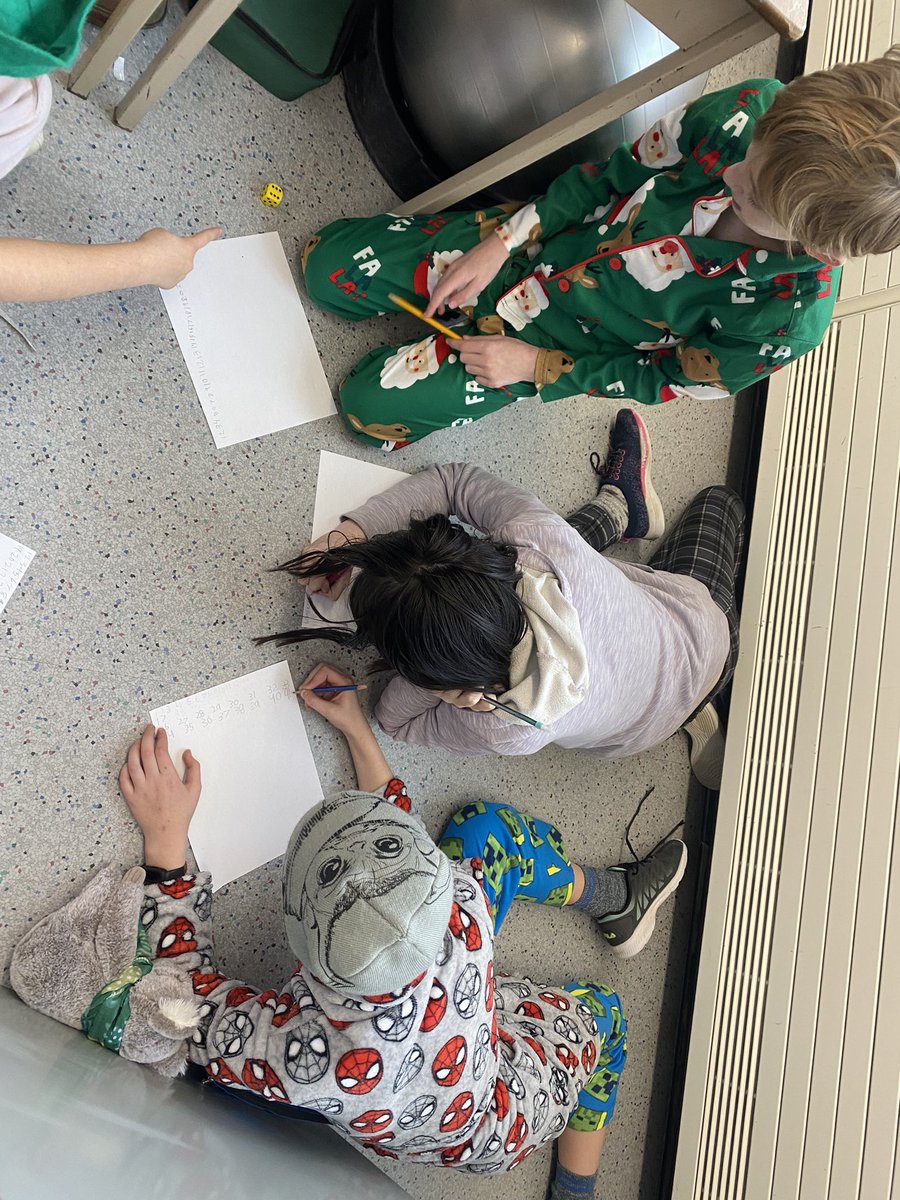 MsKhasClass's tweet photo. We had a fun morning of board games and math games @WinstonPSLDSB and it got pretty intense for some of these dedicated competitors. #firstto100 #readysetroll https://t.co/Ra0R3Bgi9b