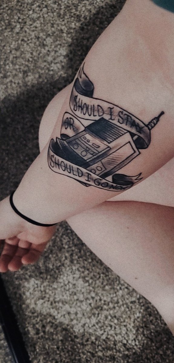 Personally_Ash's tweet photo. got a super spontaneous tattoo that introduced to me to my very best friend https://t.co/U6AsIK201E