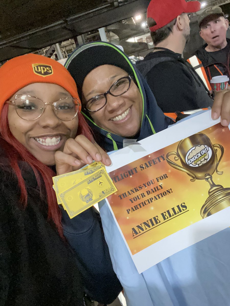 Safety never stops!!!! Congrats to pt supervisor Annie Ellis on winning our safety sup of the month for her daily participation with safety!! #safety2022 #ups #recognition @LynellFoxworth1 @MichelleRobUPS @KimMackThomas1