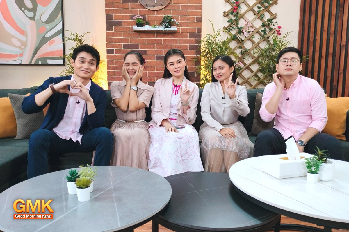 GoodMorningKuya's tweet photo. Happy Friday, Kasangbahay! 💖

Enjoy the long weekend safely with your loved ones! 😉

#GoodMorningKuya #GMKVibes https://t.co/ynwrqJ2Yh7