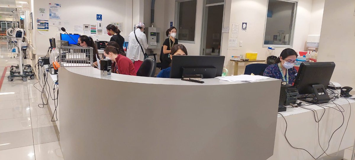 Hospitalfricke's tweet photo. La Unidad de Emergencia Adultos se encuentra en espera de los usuarios y usuarias que puedan resultar con afectación grave producto del incendio en Viña del Mar. Si tiene lesiones respiratorias leves diríjase al Consultorio Marcos Maldonado en Álvarez 1682. https://t.co/1dXaLZlal0