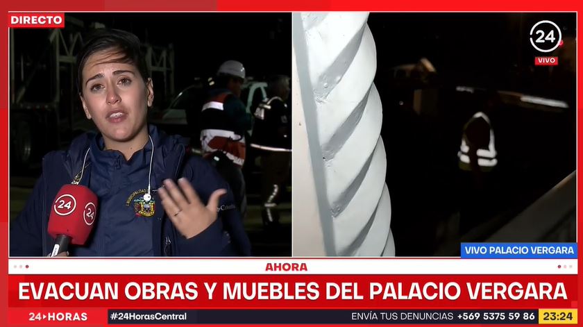 24HorasTVN's tweet photo. #ENVIVO | Evacuan obras y muebles del Palacio Vergara.  #24HorasCentral

Señal en vivo ➡️   https://t.co/TUFrd0fQrS https://t.co/sWywwYz9RT