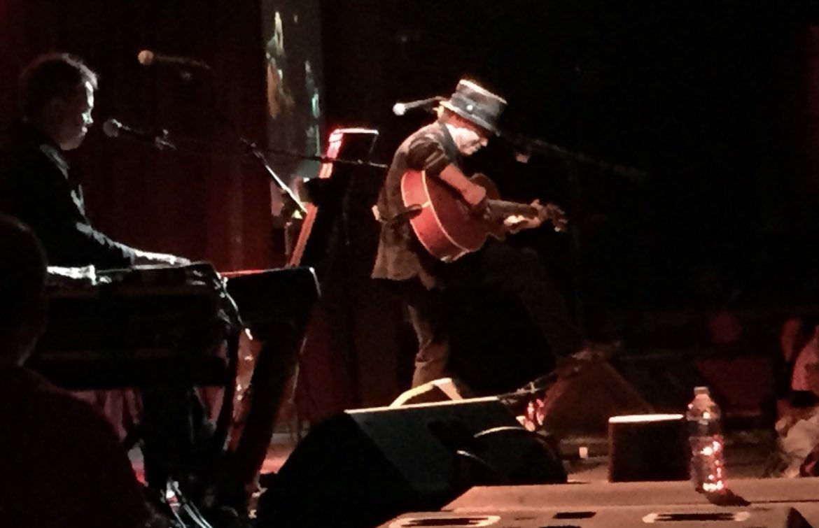 NYCSightsSounds's tweet photo. @roseaiello2 @nilslofgren @americanaUK Nils could not have been better (or nicer) when I saw him a few years ago at #BBKings #nyc. The famous wrestler #Mankind was in the room too. #nils https://t.co/dLdLxILhD7
