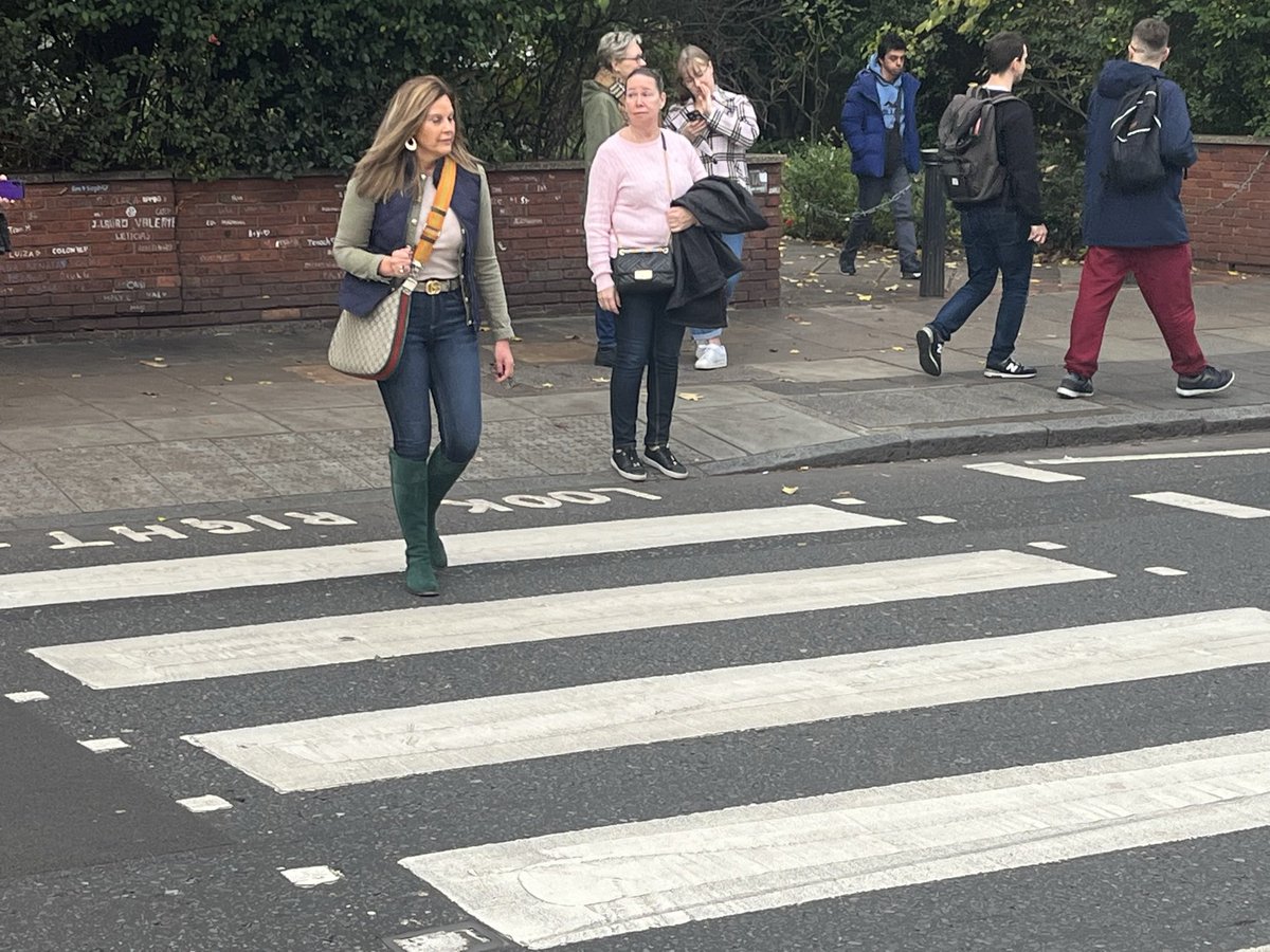 LennonCorey's tweet photo. @smgaillard @thebeatles @AbbeyRoad I was there last month. I thought of you, my friend. Can’t wait to see you get there. https://t.co/QoH4joUybF