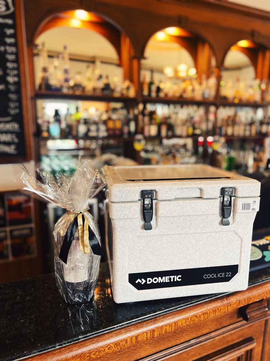 It’s almost time for us to hang up our aprons, turn the grill off and pack the beers away ready for 2023!
Plenty of our Craft Beer Eskys have been going out the door. Although we will be closed over Christmas, you can still buy gift vouchers online - the perfect gift! #bneanyday