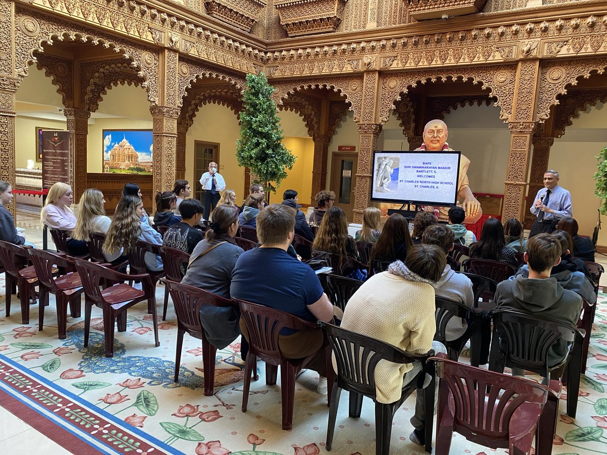 On 12/1, after 3 years of no field trips, SCE and SCN went to the BAPS Mandir to learn about Indian culture and Hinduism worship practices!! We are so grateful to return to such a welcoming place!