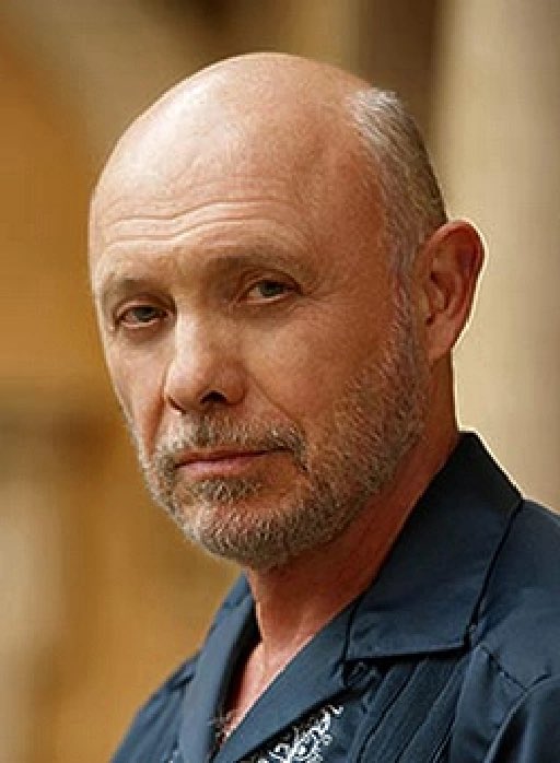 Happy Birthday to Hector Elizondo . 