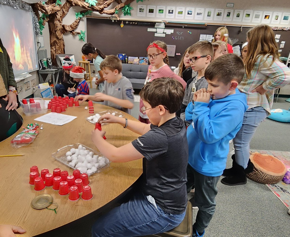 Miss Chapman tweet media