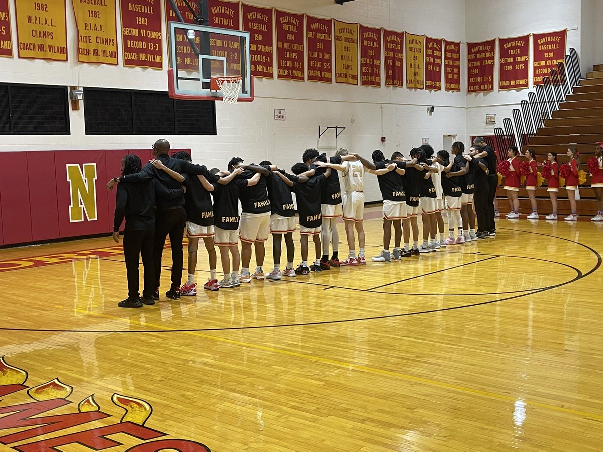 Great performance by the Northgate Varsity Boys Basketball Team tonight with the 85-37 W over Freedom! Congrats <a href="/camijja21/">Coach Cam Williams</a> 🏀🔥💪🏽 
Leading scorers <a href="/stephengoetzjr/">stephen</a> <a href="/LandonLockett4/">Landon Lockett</a> <a href="/HWJwill5/">Josh williams</a>