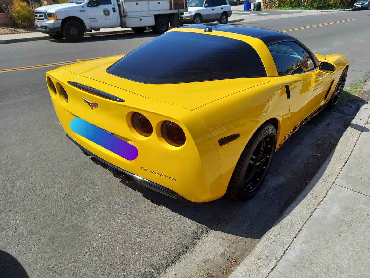 Sasu_AE's tweet photo. I love my car #corvette https://t.co/YOGDTY60xo