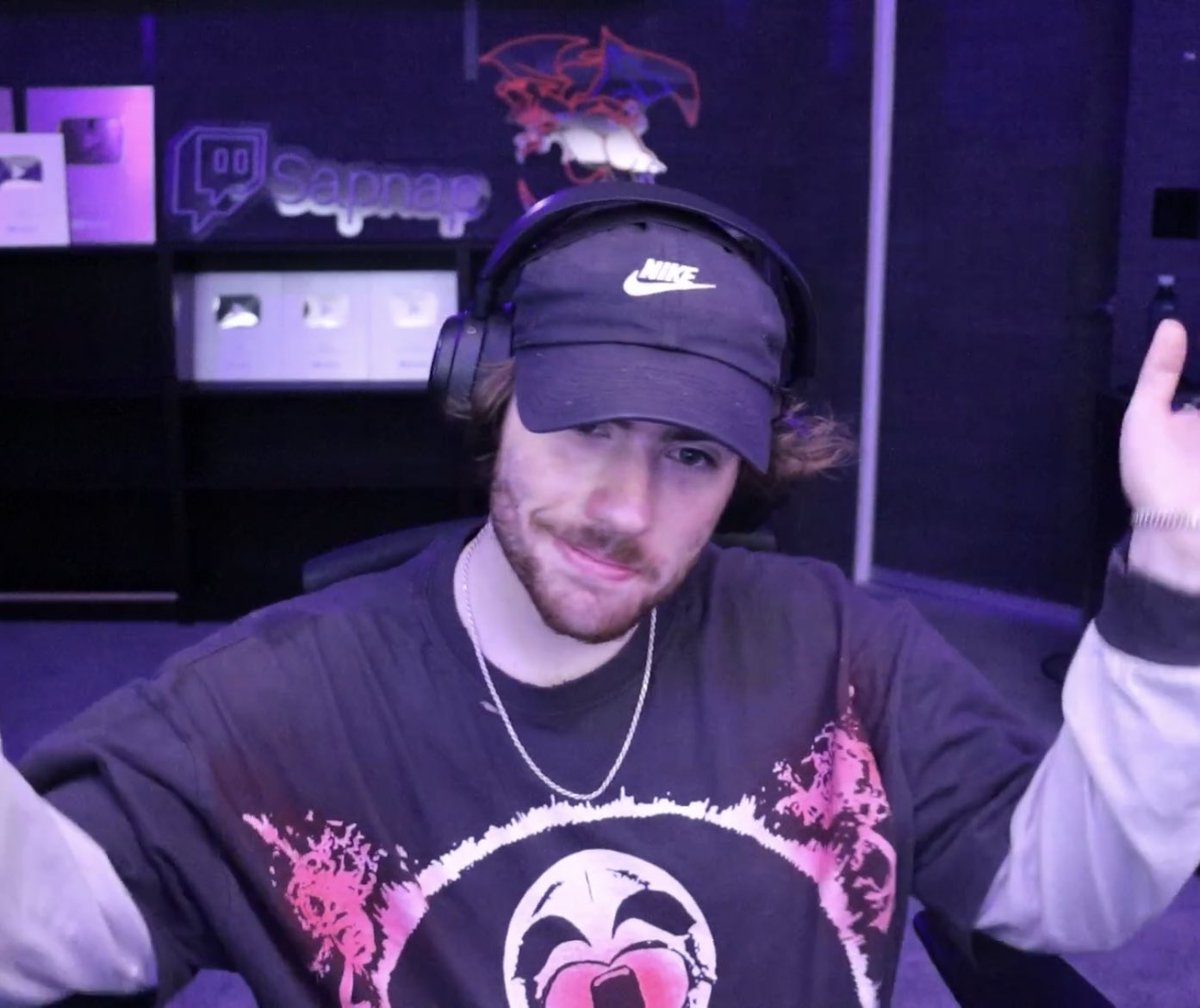 dogboydun's tweet photo. he knows he looks good https://t.co/c1ME9UUWVJ