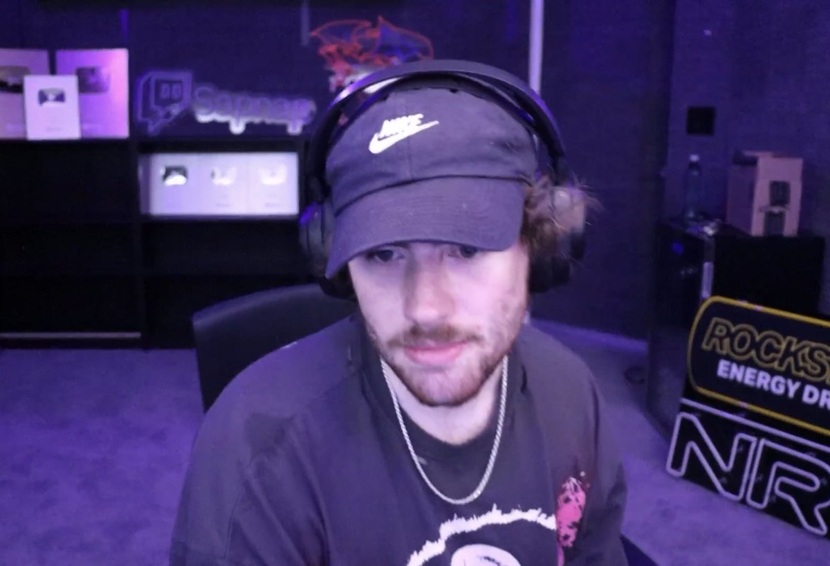 dogboydun's tweet photo. he knows he looks good https://t.co/c1ME9UUWVJ